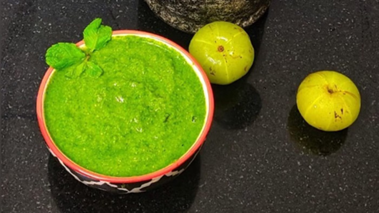 Amla chutney recipe: Make amla chutney like this, so that the taste of food increases